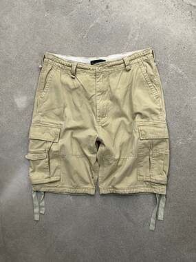 Vintage Y2K Misty Mountain Baggy Cargo Shorts - 36”